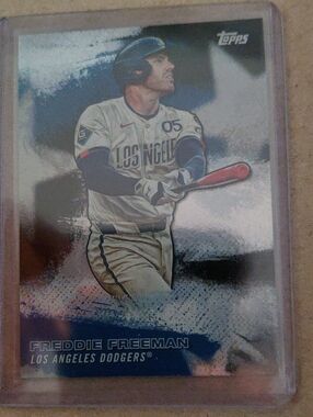 Topps Freddie Freeman Baseball Card - White, Blue, Red Accents
